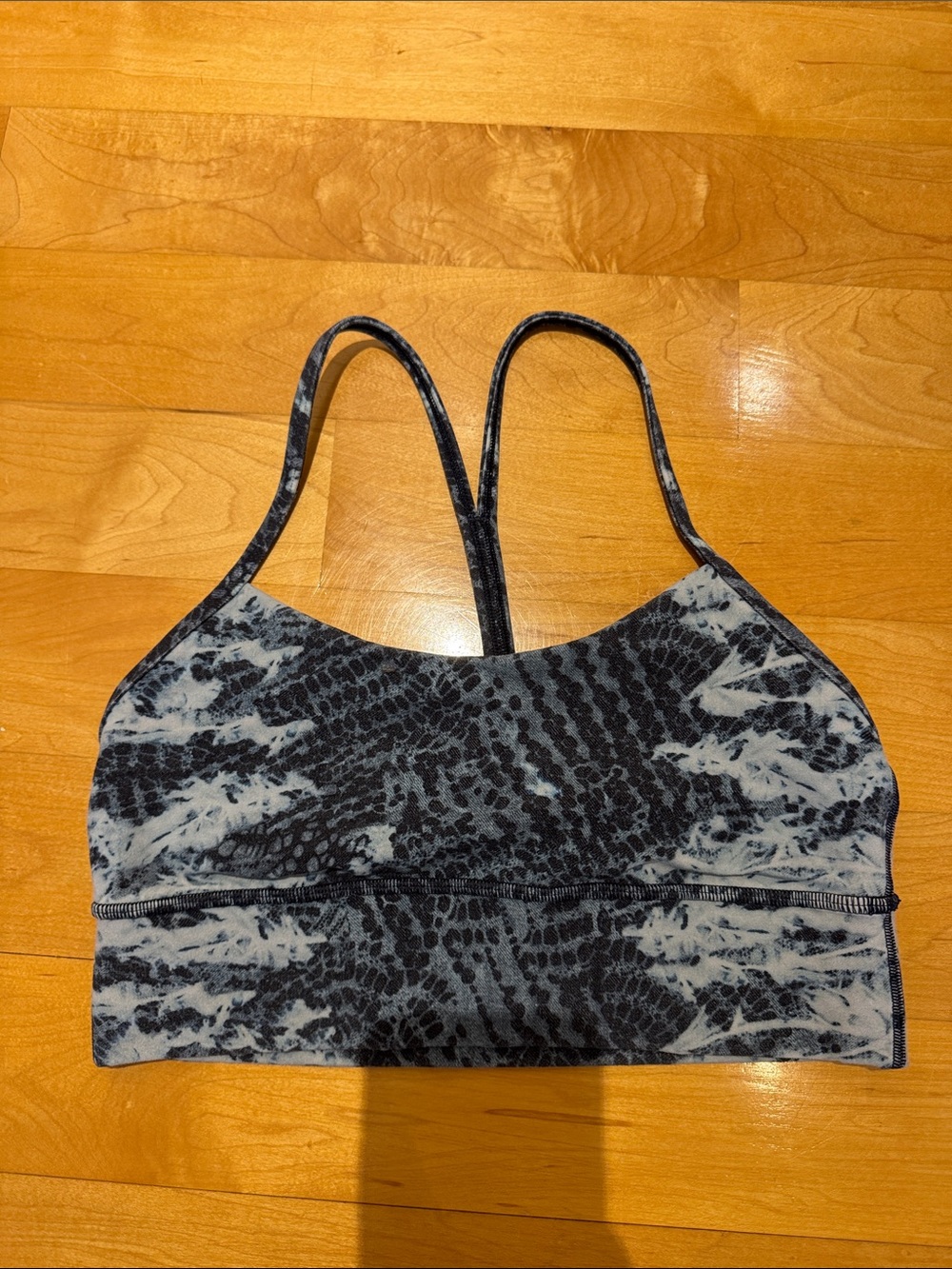 Lululemon Tie-Dye Snake Print Bralette - Blue & White